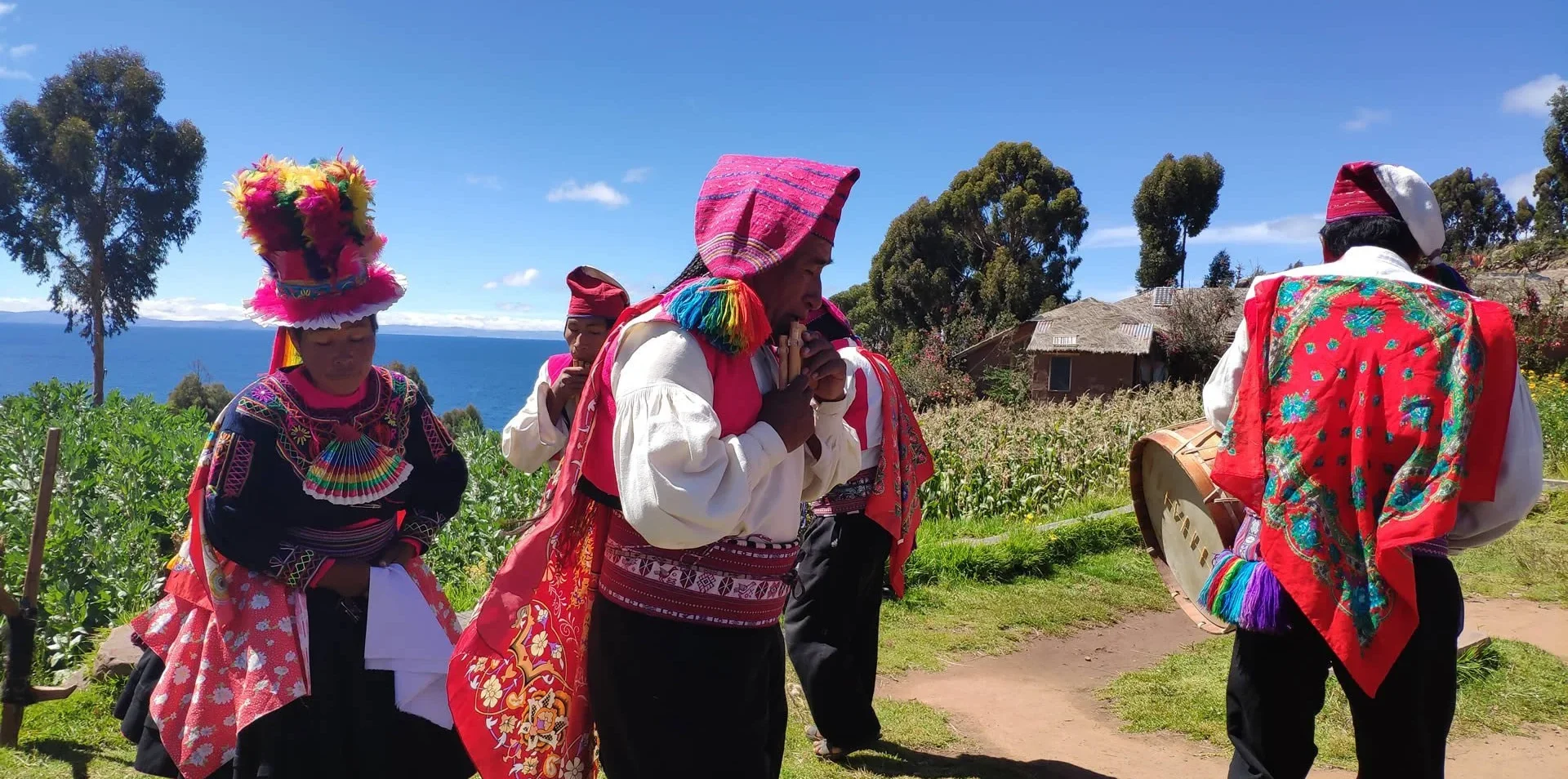 Tour Uros and Taquile Island Full Day - Peruvian Paths & Adventures